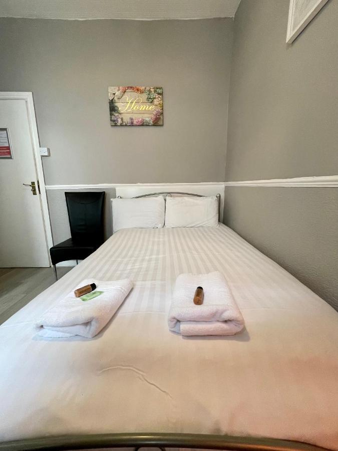Topaz Guest house Blackpool